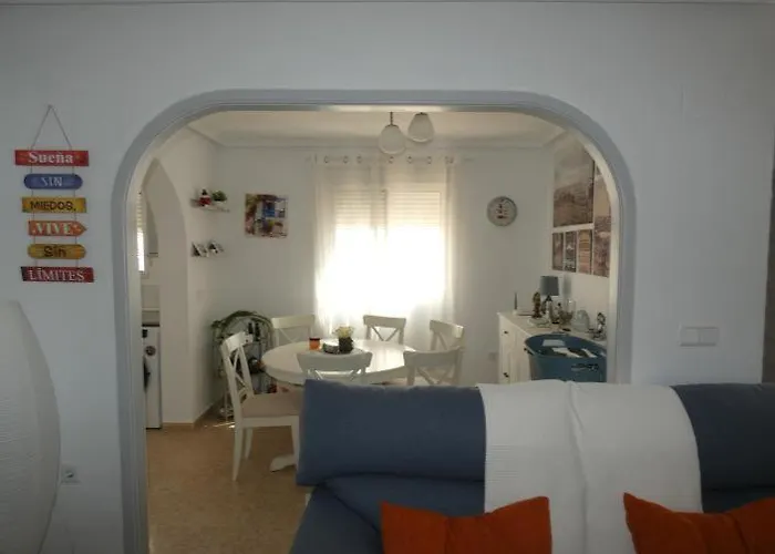 Spacious And Elegant ! ラゴス